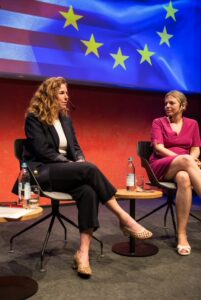 Foto von Katharina Schulze und Constance Chucholowski