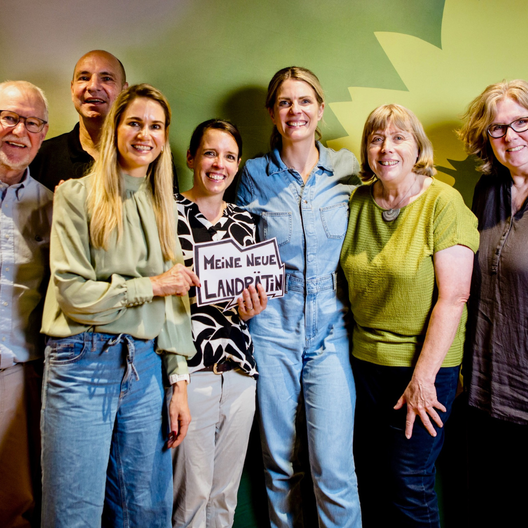 Photo mit Ronja von Wurmb-Seibel und dem Kreisvorstand