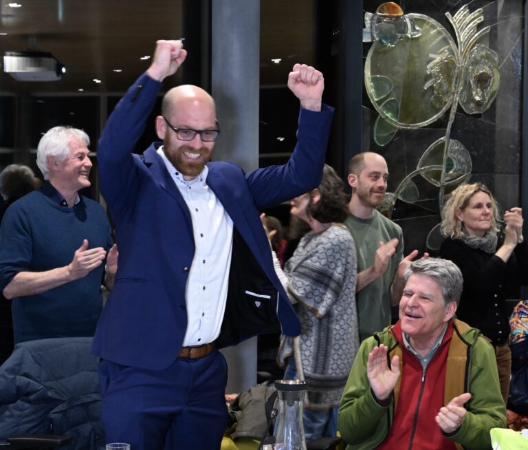 Historischer Erfolg: Gröbenzell stellt den ersten grünen Bürgermeister im Landkreis!