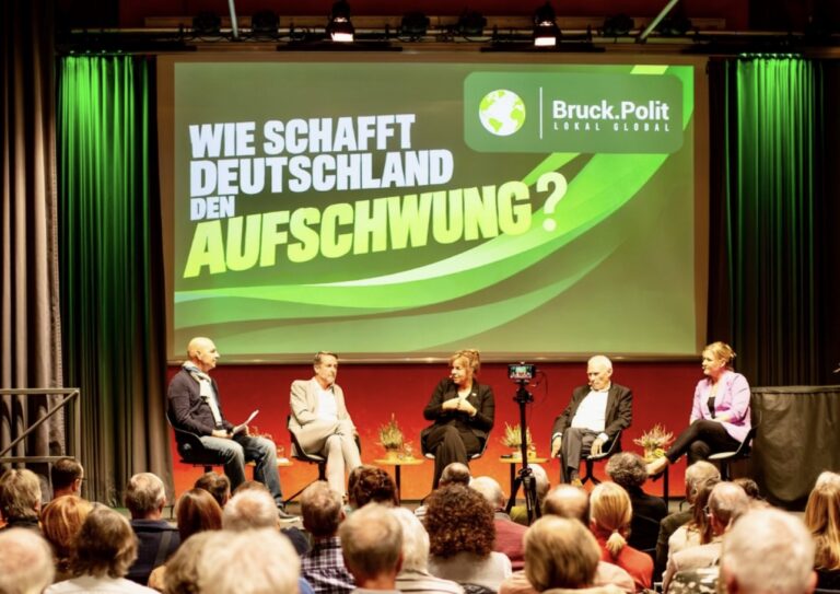 Bruck.Polit in Fürstenfeldbruck: „Wir sind eine Vollkasko-Gesellschaft“ – Debatte über Deutschlands wirtschaftlichen Aufbruch